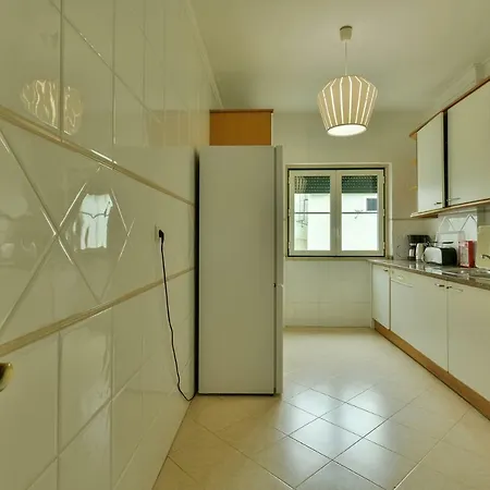 Angels 67 With Parking Place * Lisboa